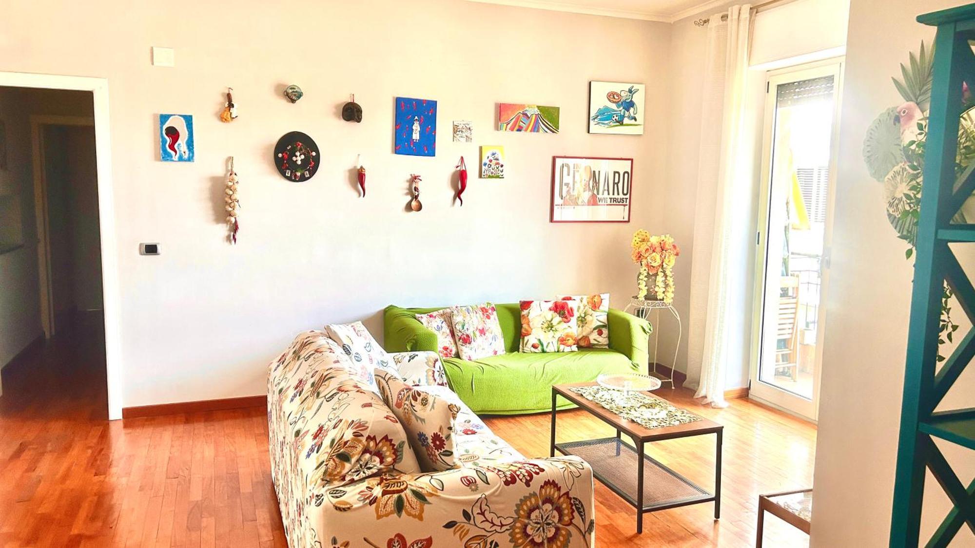 Salotto Napoletano 381 Appartement *